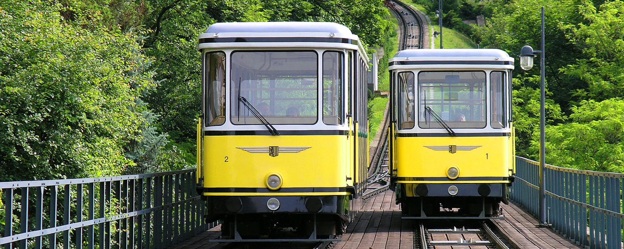 bergbahnen_dresden_banner_bahn_74_2.jpg