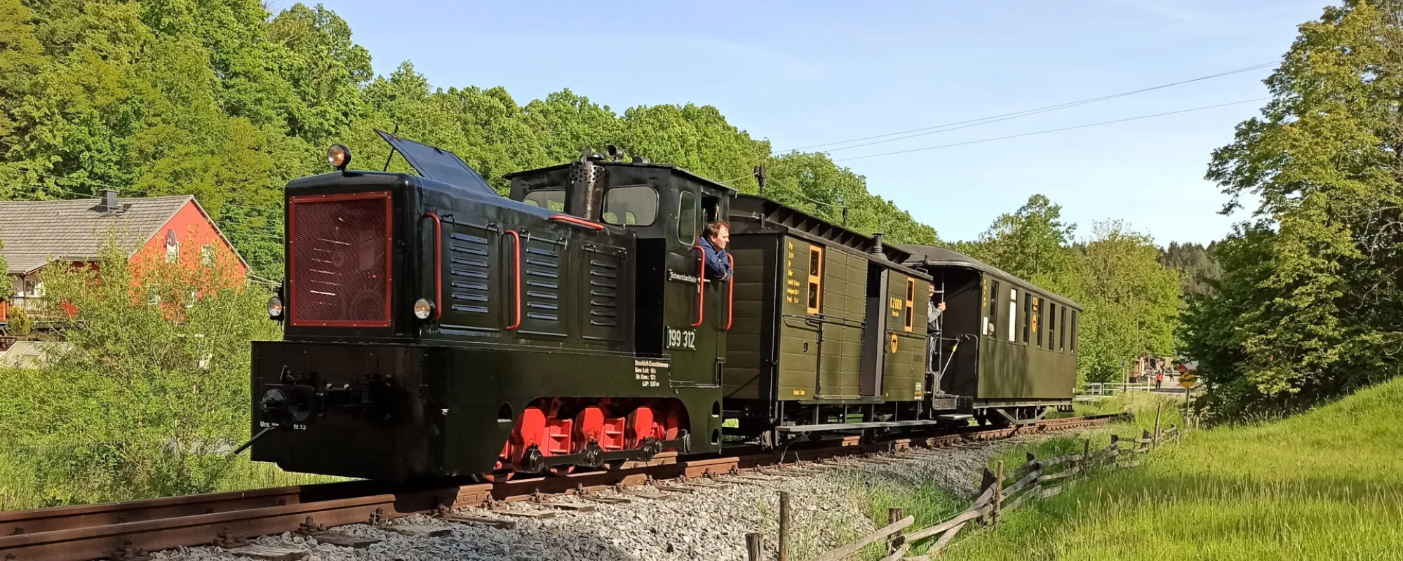 schwarzbachbahn_e.v._banner_bahn_80_5.jpg