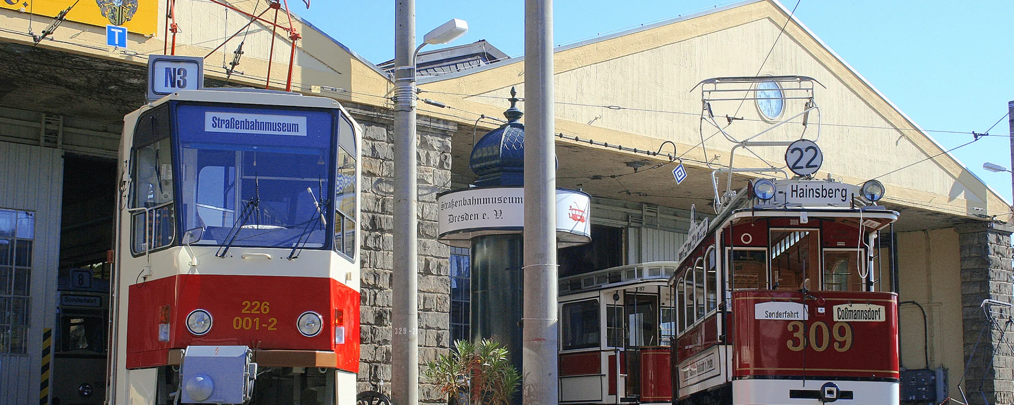 strassenbahnmuseum_dresden_banner_bahn_66_3.jpg
